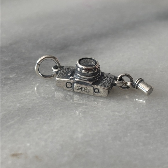 New James Avery 35mm camera & Canister charm! Never worn! - Picture 2 of 5